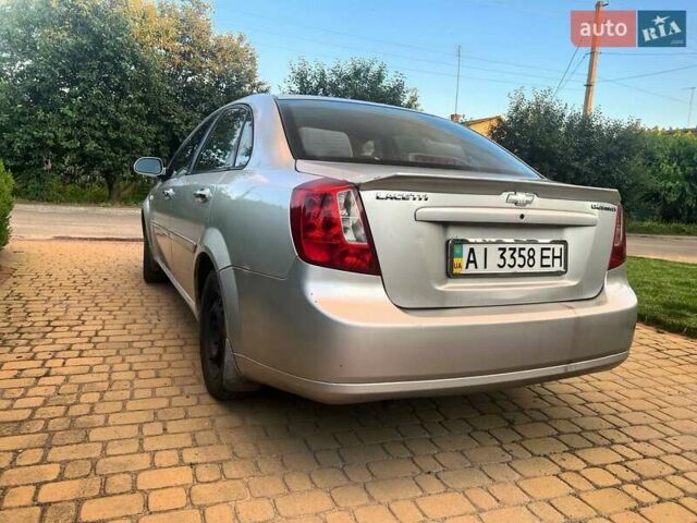 Серый Шевроле Лачетти, объемом двигателя 1.6 л и пробегом 315 тыс. км за 3900 $, фото 5 на Automoto.ua