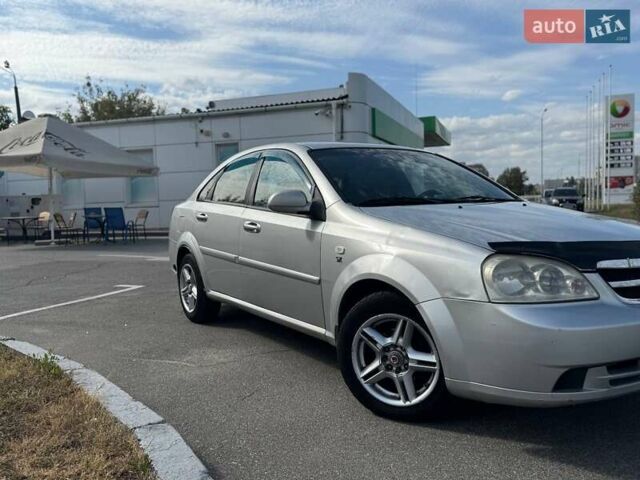 Серый Шевроле Лачетти, объемом двигателя 1.8 л и пробегом 80 тыс. км за 3600 $, фото 6 на Automoto.ua