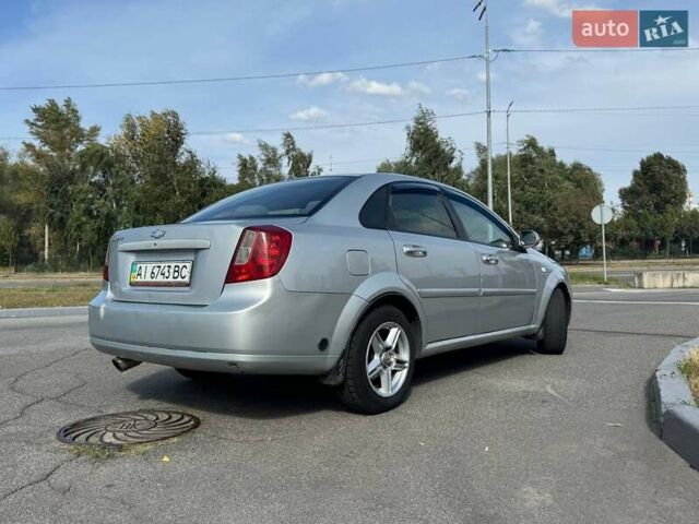 Серый Шевроле Лачетти, объемом двигателя 1.8 л и пробегом 80 тыс. км за 3600 $, фото 2 на Automoto.ua