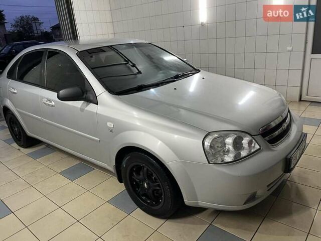 Шевроле Лачетти 2007 в Костополе на Automoto.ua Серый Шевроле Лачетти, объемом двигателя 1.6 л и пробегом 280 тыс. км за 4300 $, фото 4 на Automoto.ua