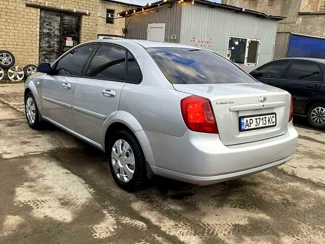 Серый Шевроле Лачетти, объемом двигателя 1.6 л и пробегом 177 тыс. км за 4400 $, фото 5 на Automoto.ua