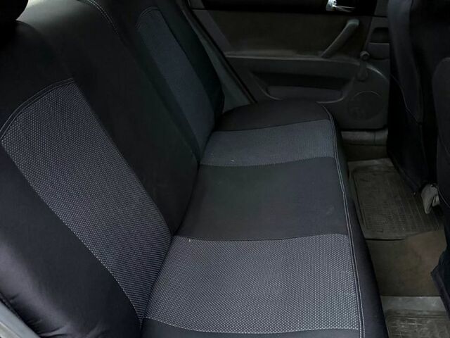 Сірий Шевроле Лачетті, об'ємом двигуна 1.8 л та пробігом 149 тис. км за 4500 $, фото 5 на Automoto.ua