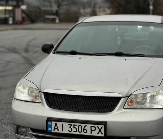 Сірий Шевроле Лачетті, об'ємом двигуна 1.6 л та пробігом 200 тис. км за 3300 $, фото 5 на Automoto.ua