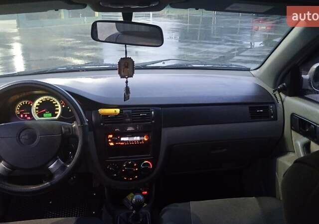 Сірий Шевроле Лачетті, об'ємом двигуна 1.6 л та пробігом 210 тис. км за 3999 $, фото 16 на Automoto.ua