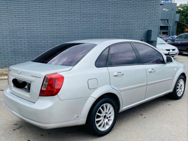 Серый Шевроле Лачетти, объемом двигателя 1.6 л и пробегом 223 тыс. км за 2650 $, фото 5 на Automoto.ua