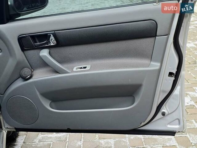 Серый Шевроле Лачетти, объемом двигателя 1.8 л и пробегом 240 тыс. км за 3999 $, фото 19 на Automoto.ua