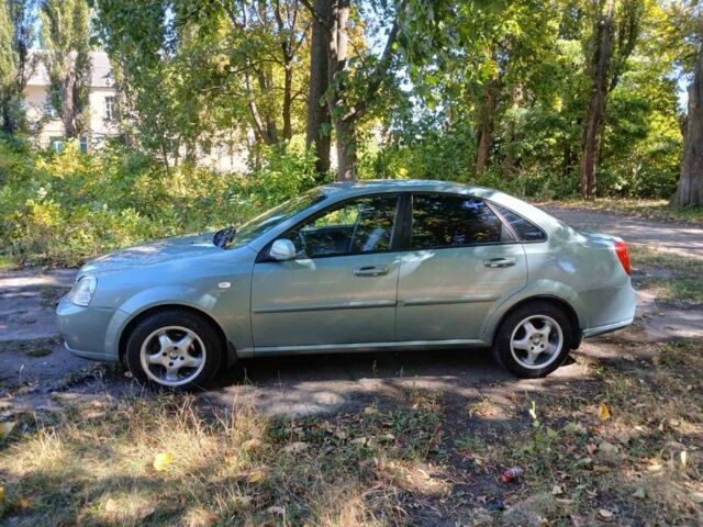 Серый Шевроле Лачетти, объемом двигателя 1.8 л и пробегом 140 тыс. км за 3800 $, фото 5 на Automoto.ua