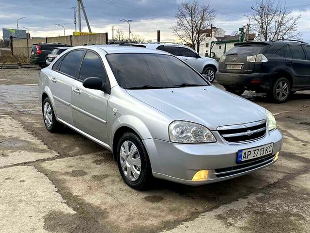 Серый Шевроле Лачетти, объемом двигателя 1.6 л и пробегом 177 тыс. км за 4400 $, фото 1 на Automoto.ua