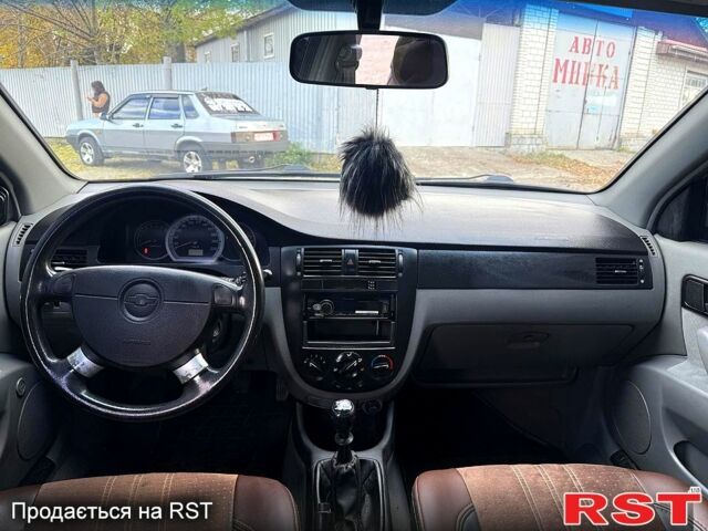 Серый Шевроле Лачетти, объемом двигателя 1.8 л и пробегом 225 тыс. км за 3700 $, фото 8 на Automoto.ua