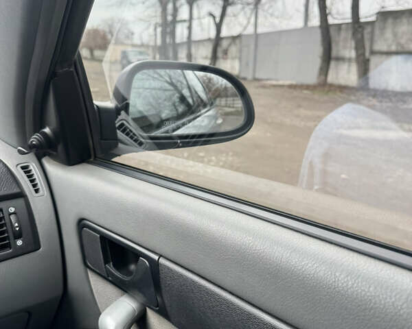 Сірий Шевроле Лачетті, об'ємом двигуна 1.6 л та пробігом 227 тис. км за 4200 $, фото 21 на Automoto.ua