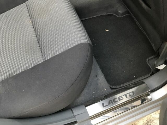 Сірий Шевроле Лачетті, об'ємом двигуна 1.8 л та пробігом 220 тис. км за 1072 $, фото 17 на Automoto.ua