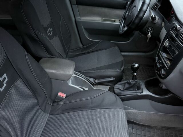 Серый Шевроле Лачетти, объемом двигателя 1.8 л и пробегом 149 тыс. км за 4500 $, фото 6 на Automoto.ua