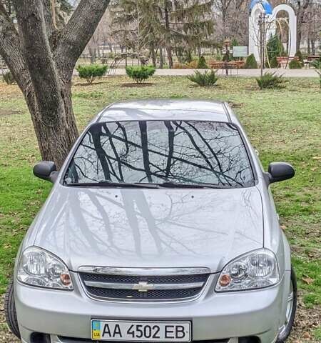 Серый Шевроле Лачетти, объемом двигателя 1.6 л и пробегом 195 тыс. км за 4500 $, фото 7 на Automoto.ua