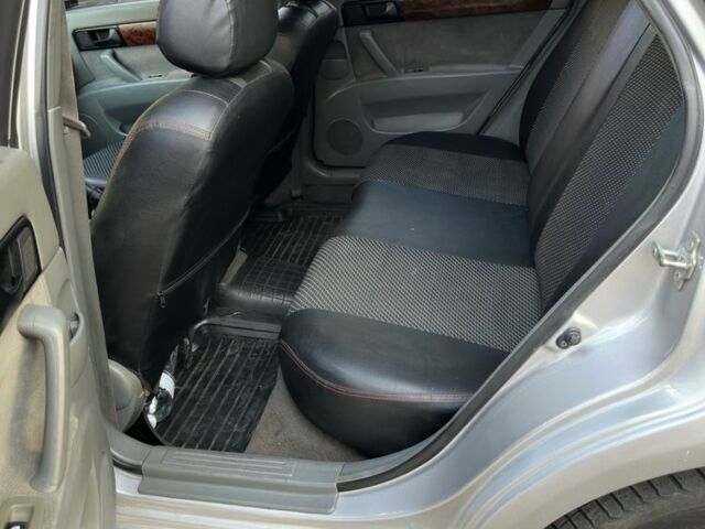 Серый Шевроле Лачетти, объемом двигателя 1.6 л и пробегом 187 тыс. км за 3150 $, фото 7 на Automoto.ua