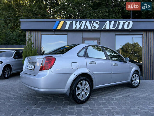 Серый Шевроле Лачетти, объемом двигателя 1.8 л и пробегом 181 тыс. км за 3200 $, фото 18 на Automoto.ua