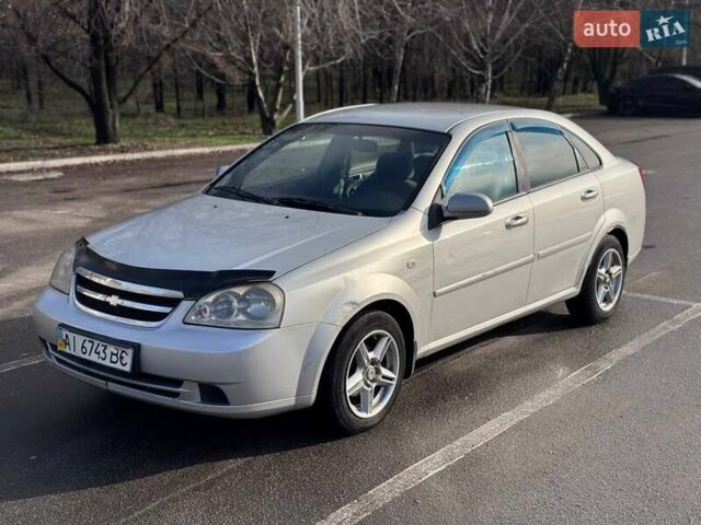 Серый Шевроле Лачетти, объемом двигателя 1.8 л и пробегом 275 тыс. км за 2999 $, фото 2 на Automoto.ua