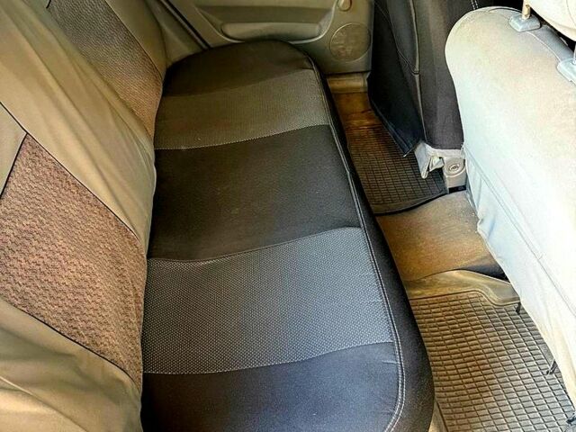 Серый Шевроле Лачетти, объемом двигателя 1.8 л и пробегом 149 тыс. км за 5000 $, фото 4 на Automoto.ua