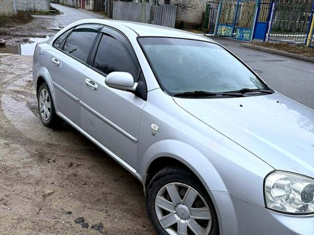 Сірий Шевроле Лачетті, об'ємом двигуна 1.8 л та пробігом 149 тис. км за 4500 $, фото 2 на Automoto.ua