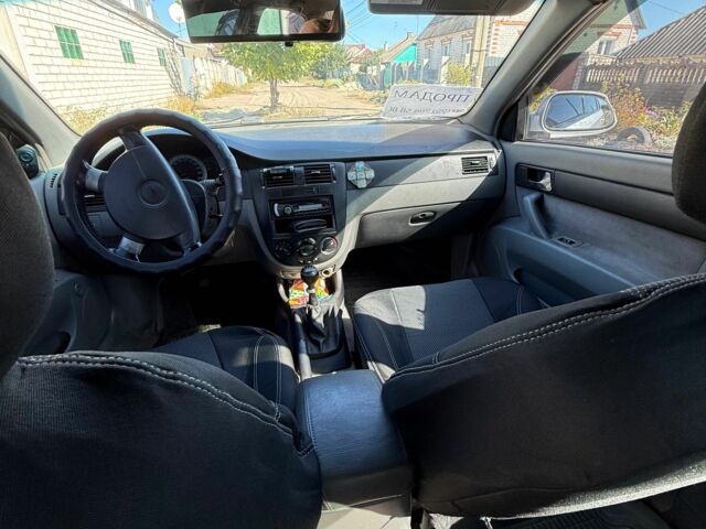 Серый Шевроле Лачетти, объемом двигателя 1.8 л и пробегом 149 тыс. км за 4800 $, фото 5 на Automoto.ua