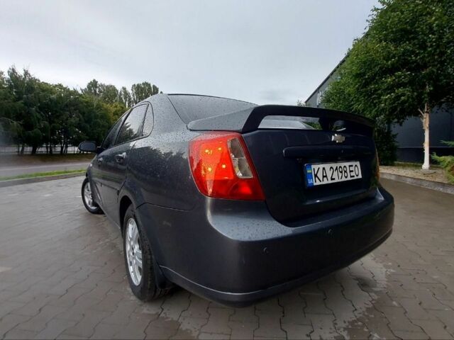 Серый Шевроле Лачетти, объемом двигателя 1.8 л и пробегом 284 тыс. км за 5000 $, фото 6 на Automoto.ua