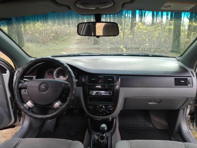 Серый Шевроле Лачетти, объемом двигателя 1.8 л и пробегом 287 тыс. км за 4200 $, фото 12 на Automoto.ua