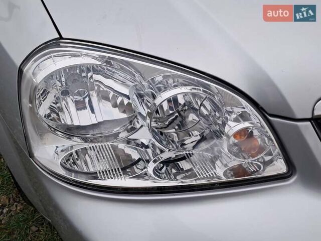 Серый Шевроле Лачетти, объемом двигателя 1.6 л и пробегом 62 тыс. км за 5350 $, фото 10 на Automoto.ua