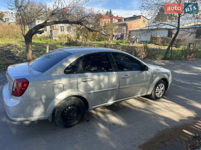 Серый Шевроле Лачетти, объемом двигателя 1.6 л и пробегом 300 тыс. км за 3200 $, фото 7 на Automoto.ua