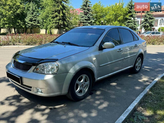 Сірий Шевроле Лачетті, об'ємом двигуна 1.8 л та пробігом 170 тис. км за 3300 $, фото 8 на Automoto.ua