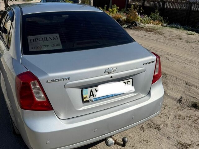 Серый Шевроле Лачетти, объемом двигателя 1.8 л и пробегом 149 тыс. км за 4800 $, фото 2 на Automoto.ua