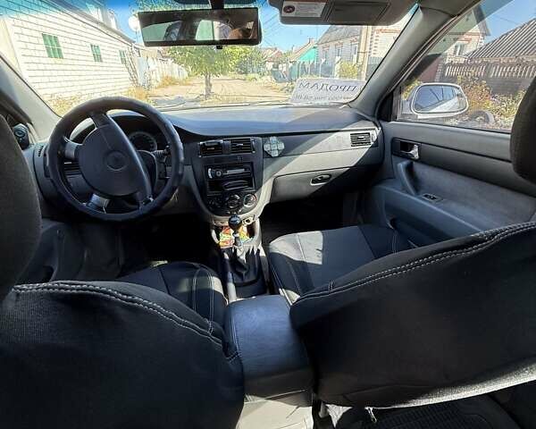 Серый Шевроле Лачетти, объемом двигателя 1.8 л и пробегом 149 тыс. км за 4800 $, фото 5 на Automoto.ua