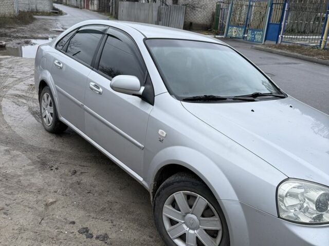 Серый Шевроле Лачетти, объемом двигателя 1.8 л и пробегом 149 тыс. км за 4500 $, фото 2 на Automoto.ua