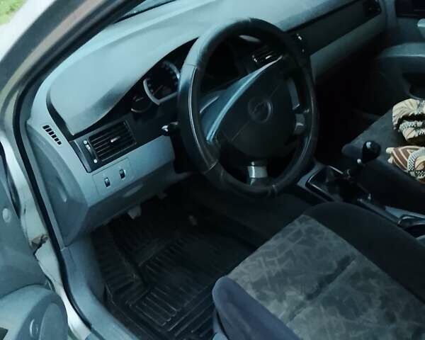 Серый Шевроле Лачетти, объемом двигателя 1.6 л и пробегом 200 тыс. км за 2700 $, фото 4 на Automoto.ua