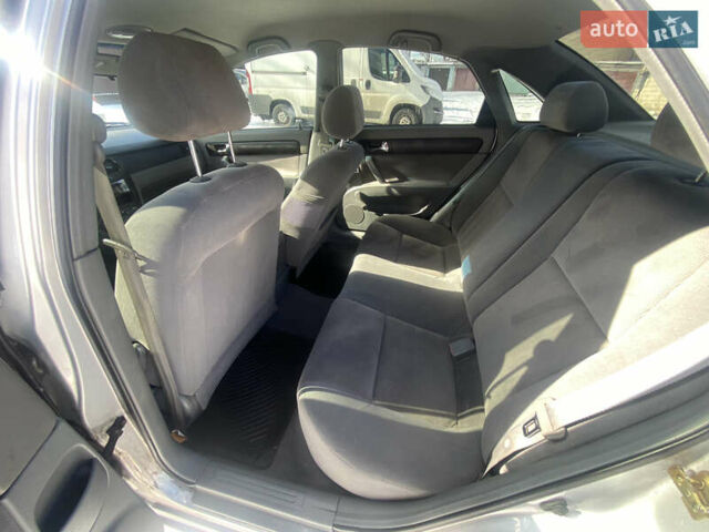 Сірий Шевроле Лачетті, об'ємом двигуна 1.8 л та пробігом 160 тис. км за 4500 $, фото 9 на Automoto.ua