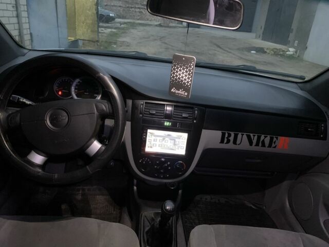 Серый Шевроле Лачетти, объемом двигателя 1.6 л и пробегом 296 тыс. км за 3600 $, фото 1 на Automoto.ua