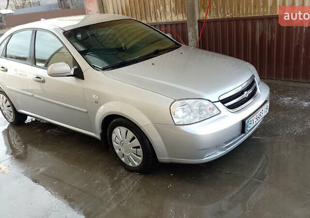 Сірий Шевроле Лачетті, об'ємом двигуна 1.8 л та пробігом 240 тис. км за 3500 $, фото 1 на Automoto.ua