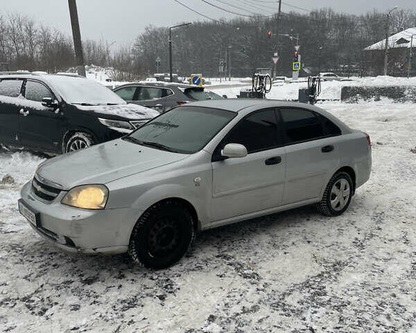 Сірий Шевроле Лачетті, об'ємом двигуна 1.8 л та пробігом 200 тис. км за 3500 $, фото 1 на Automoto.ua