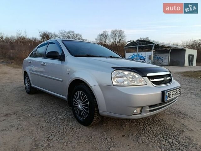 Серый Шевроле Лачетти, объемом двигателя 1.6 л и пробегом 260 тыс. км за 3750 $, фото 2 на Automoto.ua