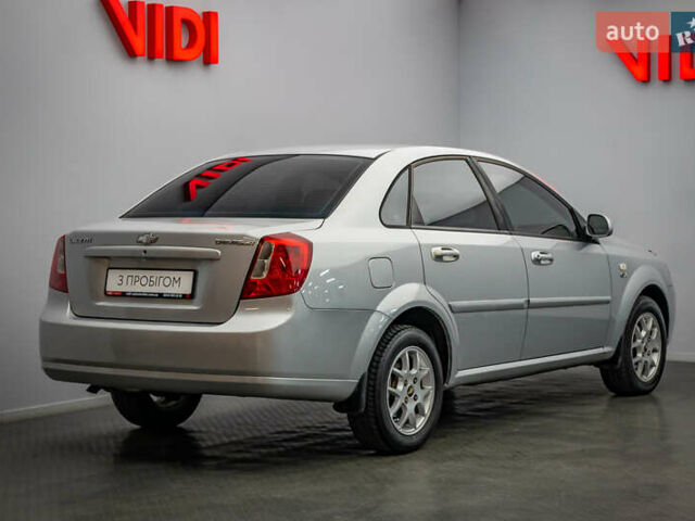 Серый Шевроле Лачетти, объемом двигателя 1.8 л и пробегом 127 тыс. км за 6404 $, фото 1 на Automoto.ua