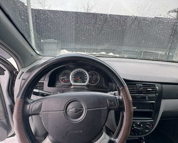 Сірий Шевроле Лачетті, об'ємом двигуна 1.8 л та пробігом 270 тис. км за 2800 $, фото 11 на Automoto.ua