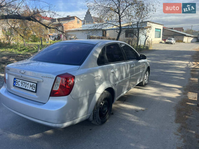 Серый Шевроле Лачетти, объемом двигателя 1.6 л и пробегом 300 тыс. км за 3200 $, фото 9 на Automoto.ua