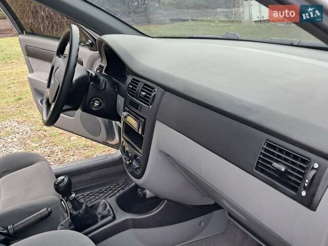 Серый Шевроле Лачетти, объемом двигателя 1.6 л и пробегом 62 тыс. км за 5350 $, фото 33 на Automoto.ua