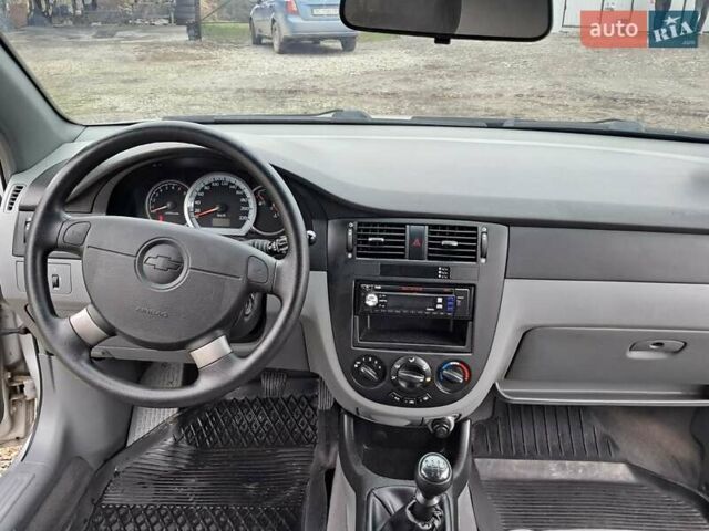 Серый Шевроле Лачетти, объемом двигателя 1.6 л и пробегом 62 тыс. км за 5350 $, фото 18 на Automoto.ua