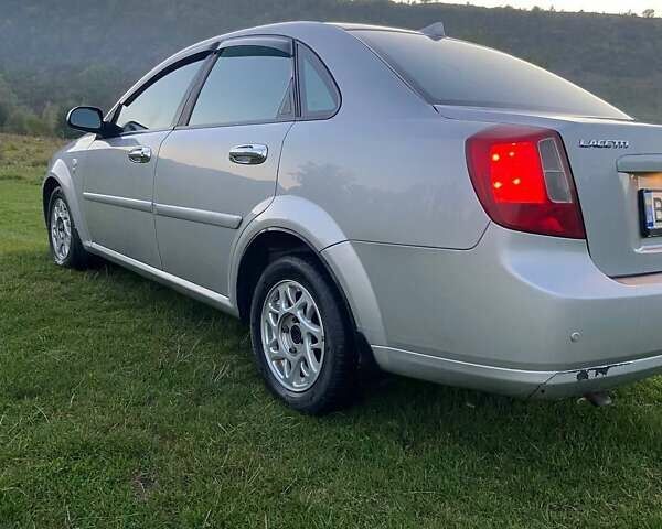 Сірий Шевроле Лачетті, об'ємом двигуна 1.6 л та пробігом 240 тис. км за 3300 $, фото 3 на Automoto.ua