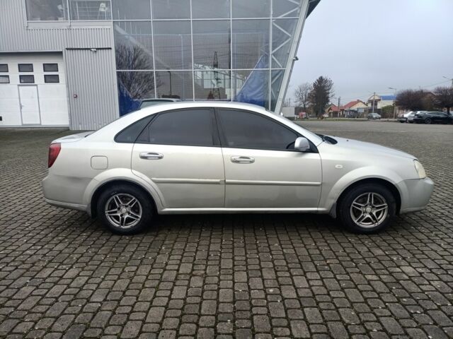 Серый Шевроле Лачетти, объемом двигателя 1.6 л и пробегом 322 тыс. км за 3300 $, фото 2 на Automoto.ua