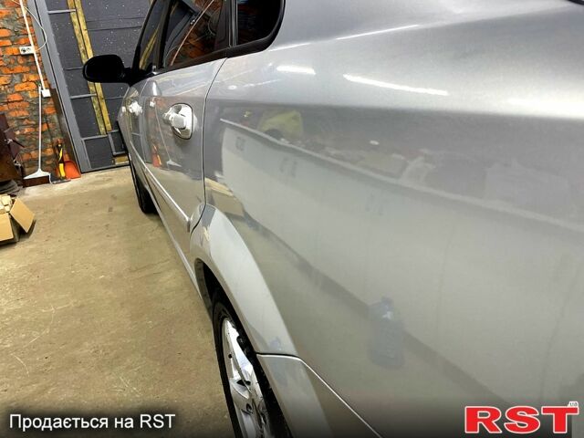 Серый Шевроле Лачетти, объемом двигателя 1.6 л и пробегом 292 тыс. км за 3800 $, фото 4 на Automoto.ua