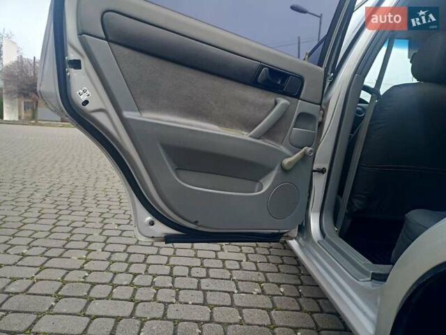 Серый Шевроле Лачетти, объемом двигателя 1.6 л и пробегом 322 тыс. км за 3300 $, фото 7 на Automoto.ua