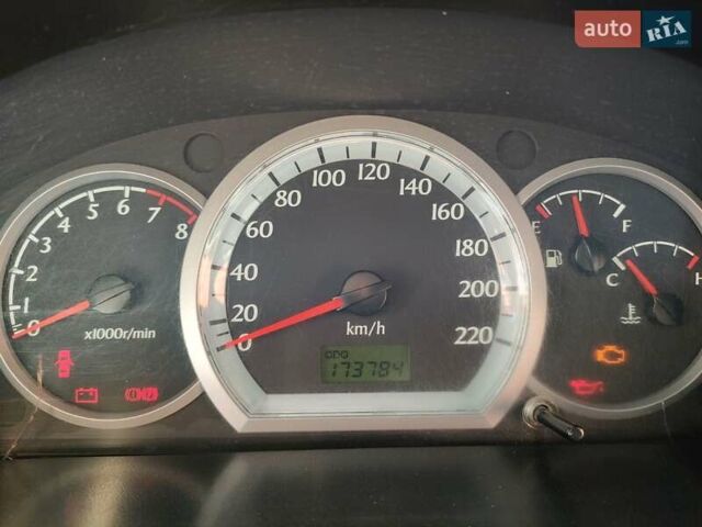 Серый Шевроле Лачетти, объемом двигателя 1.8 л и пробегом 173 тыс. км за 4300 $, фото 2 на Automoto.ua