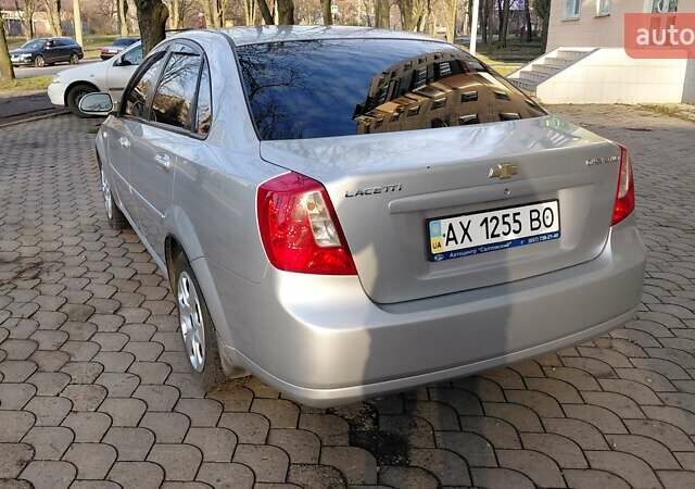 Серый Шевроле Лачетти, объемом двигателя 1.79 л и пробегом 106 тыс. км за 4000 $, фото 3 на Automoto.ua