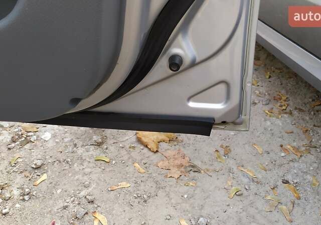 Серый Шевроле Лачетти, объемом двигателя 1.6 л и пробегом 330 тыс. км за 3400 $, фото 9 на Automoto.ua