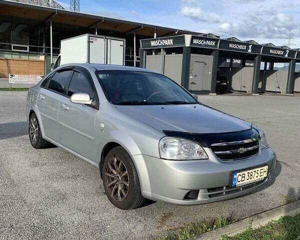 Серый Шевроле Лачетти, объемом двигателя 1.8 л и пробегом 300 тыс. км за 4200 $, фото 1 на Automoto.ua